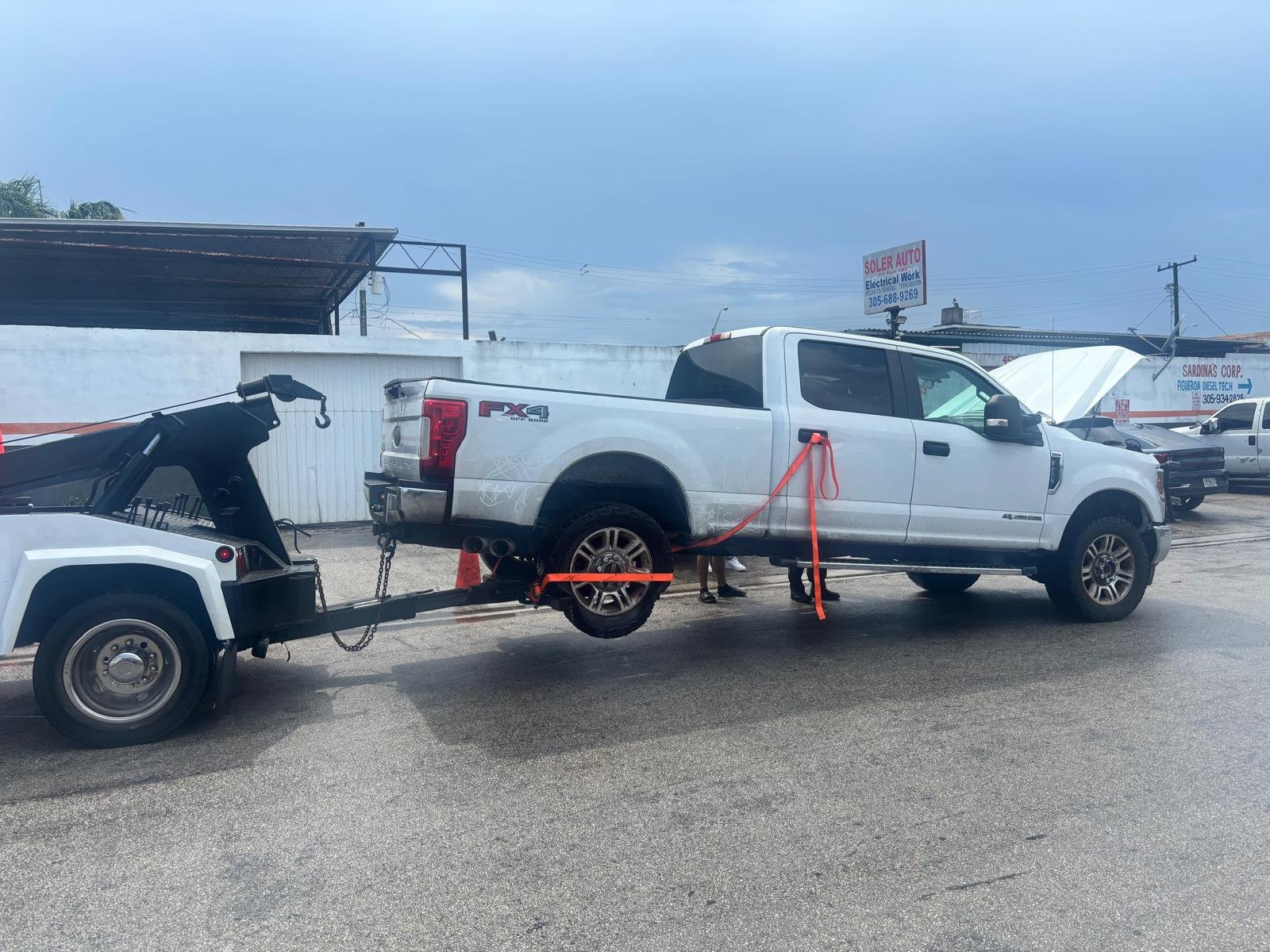 Fast Towing 24/7 fleet photo 11